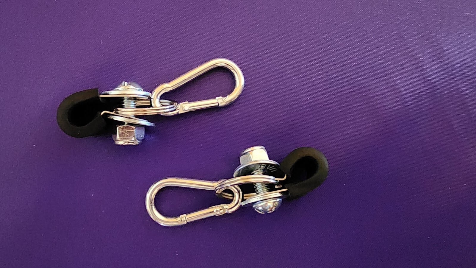 Rubber Lined Stainless Steel Flag Clamps / Clip System for poles marine sterns