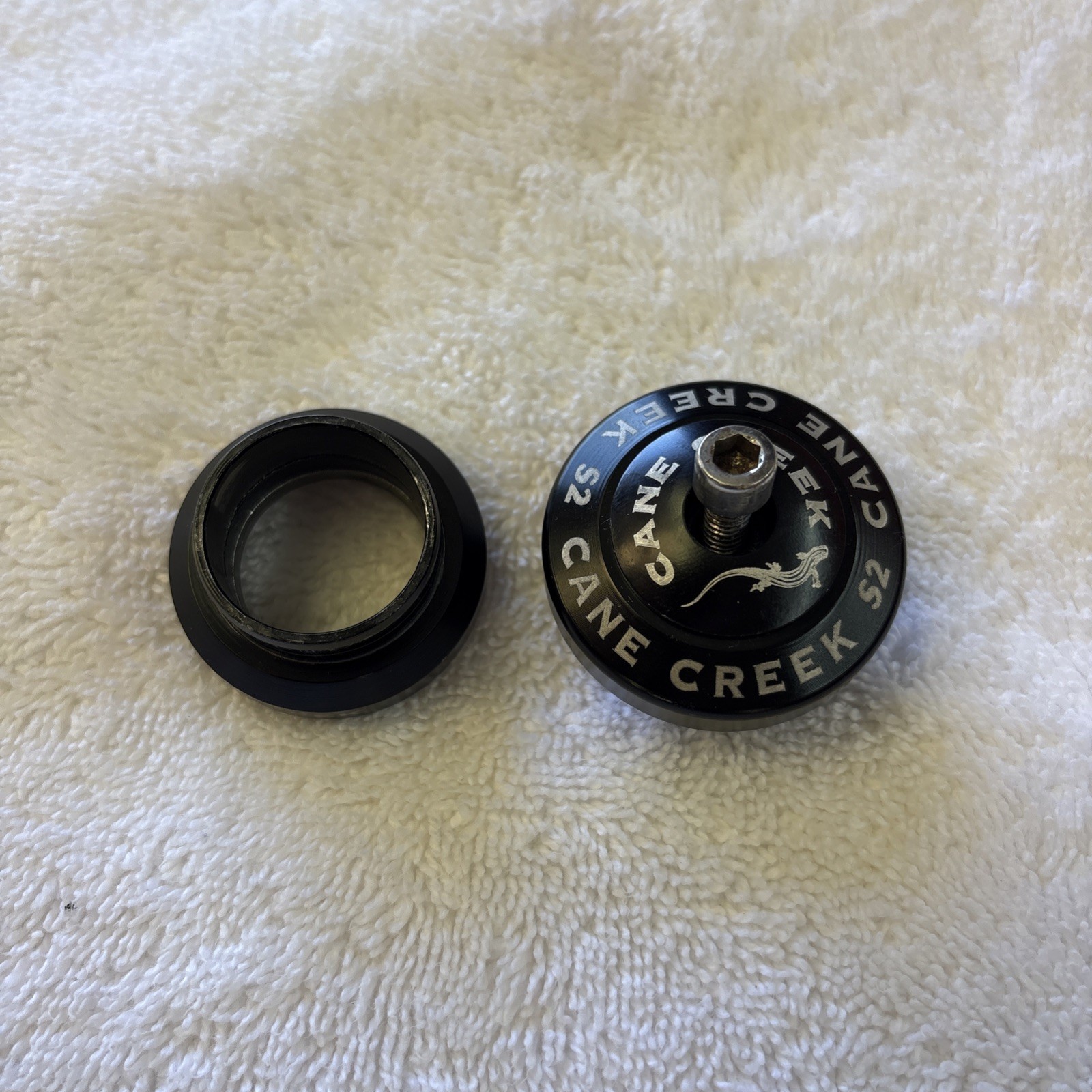 Cane Creek S2 1 inch Threadless Sealed Bearing Threadless W top cap and star nut