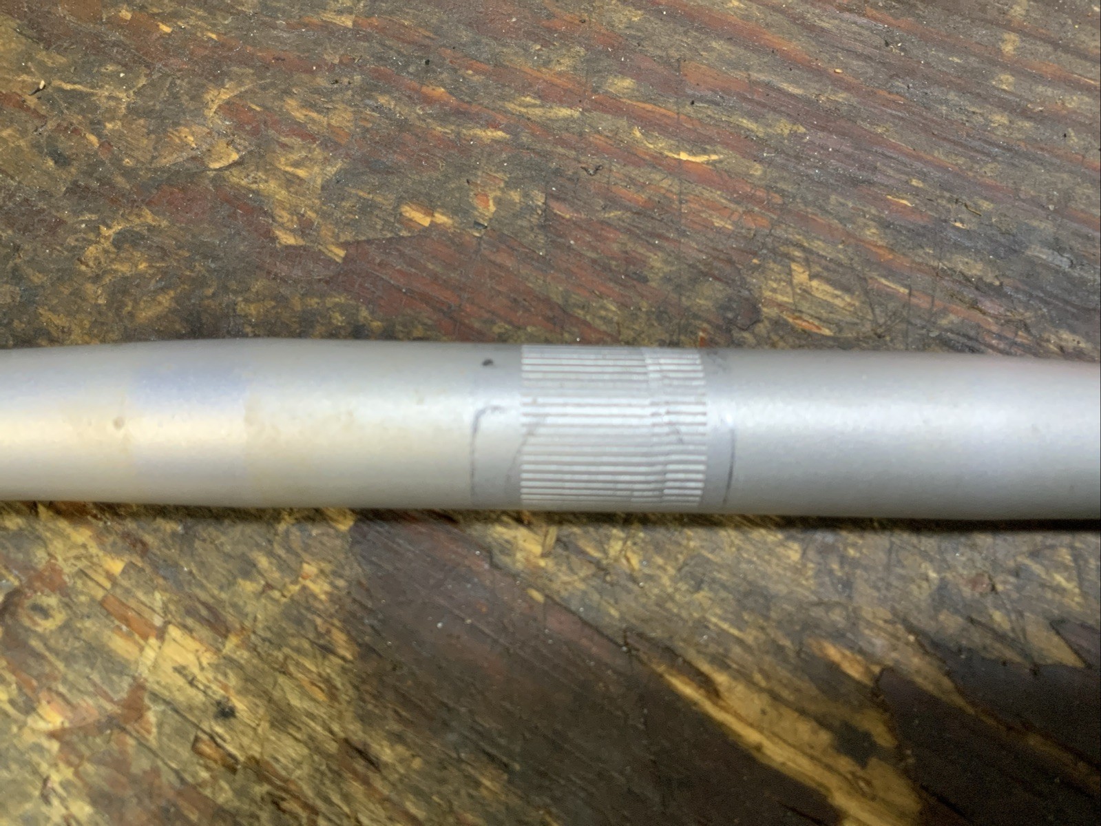 BONTRAGER RACE 5º Handlebar • 560mm x 25.4mm • Grey/Silver • w/Reinforced Ends