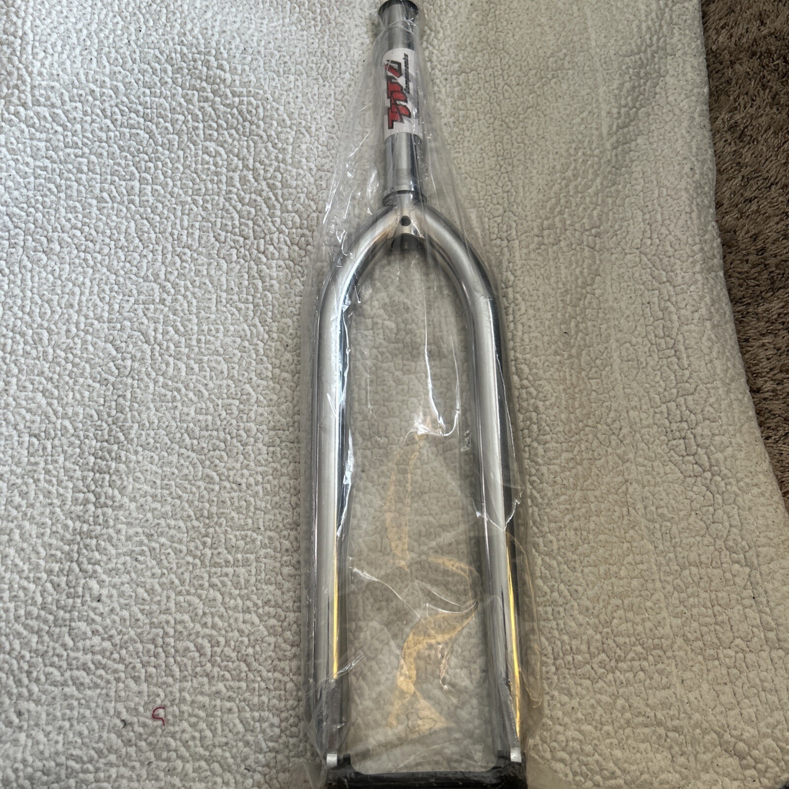 TNT Bicycles Polished 26” Fork 10mm New