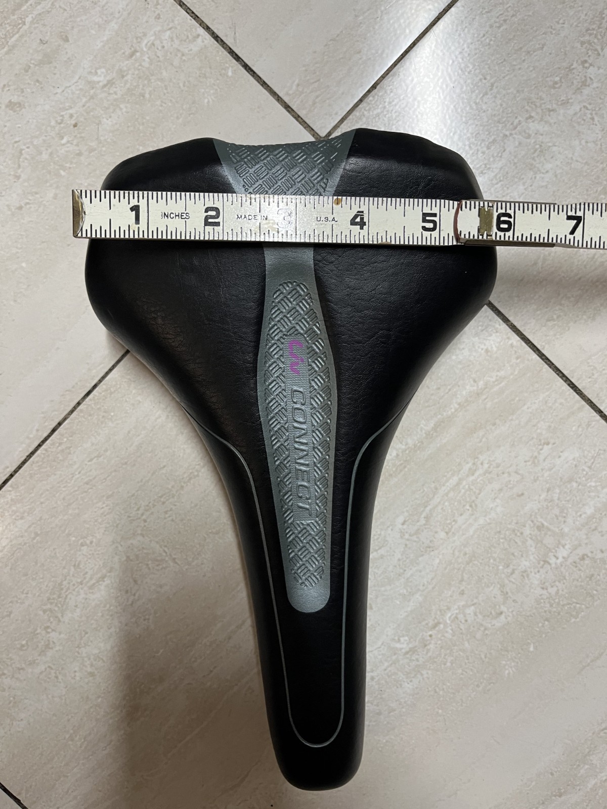 Liv Connect Women Upright Grey Bike Bicycle Black Saddle 10 in L 5.5 in W