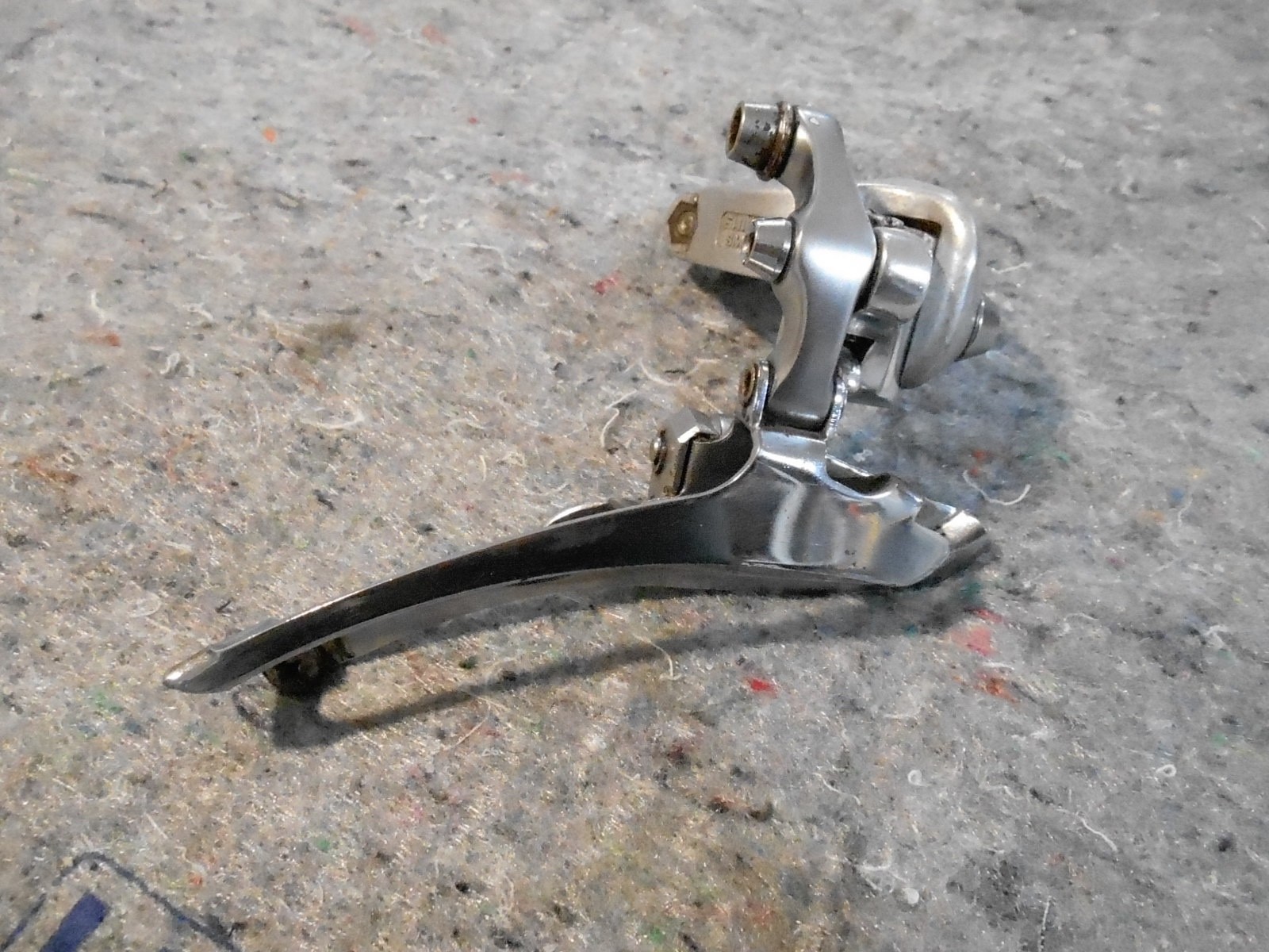 Shimano Dura Ace Double, Braze-On Mount, Bottom Pull Front Derailleur FD-7400.