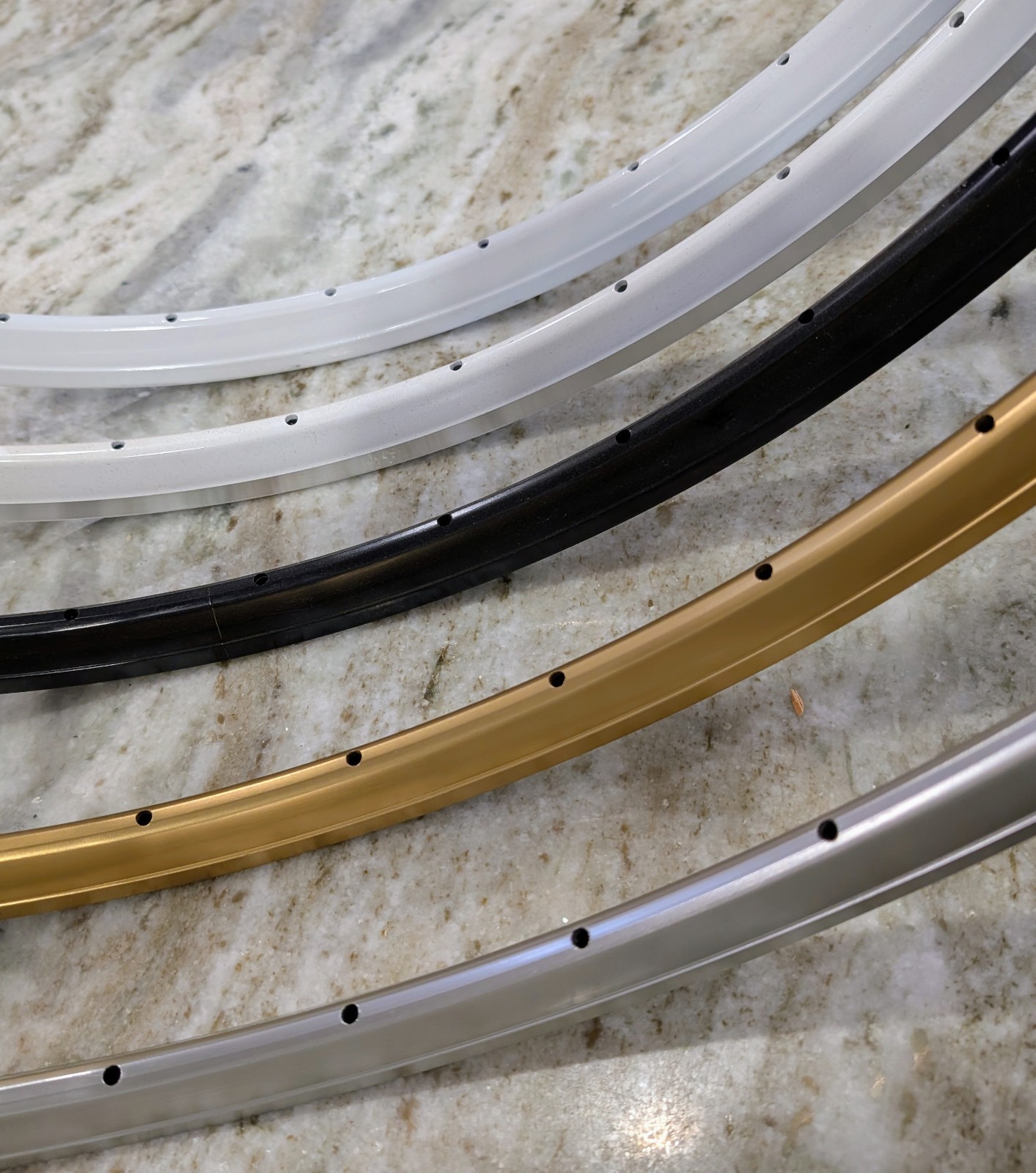 KINLIN XR-240 700C ALUMINUM ALLOY 32H SEMI-AERO NEW BICYCLE BIKE RIMS – NOS