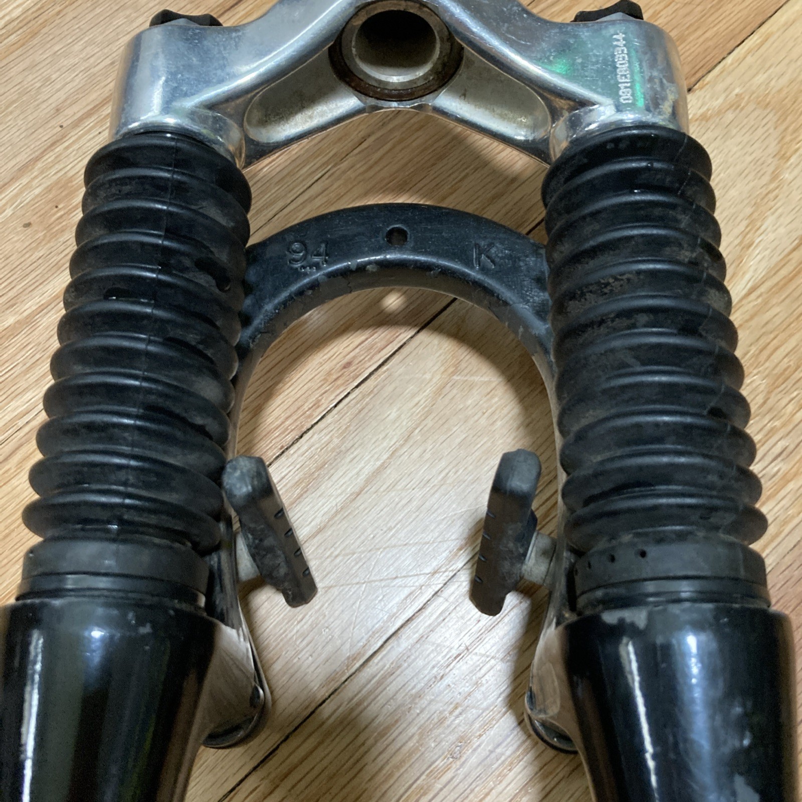 Vintage ROCK SHOX JETT T2 Mountain Bike Suspension Fork 11/8″ TL 63mm PRE OWNED