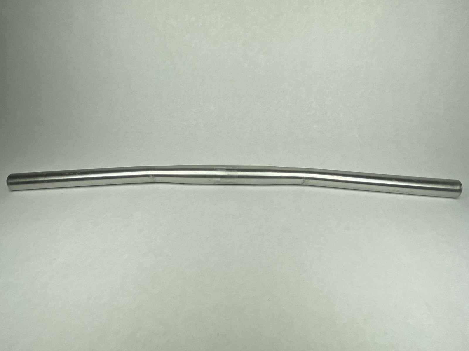 Barracuda MTB Handlebar 25.4 Silver Alloy Vintage Flat Bar 560mm Wide Clean Logo