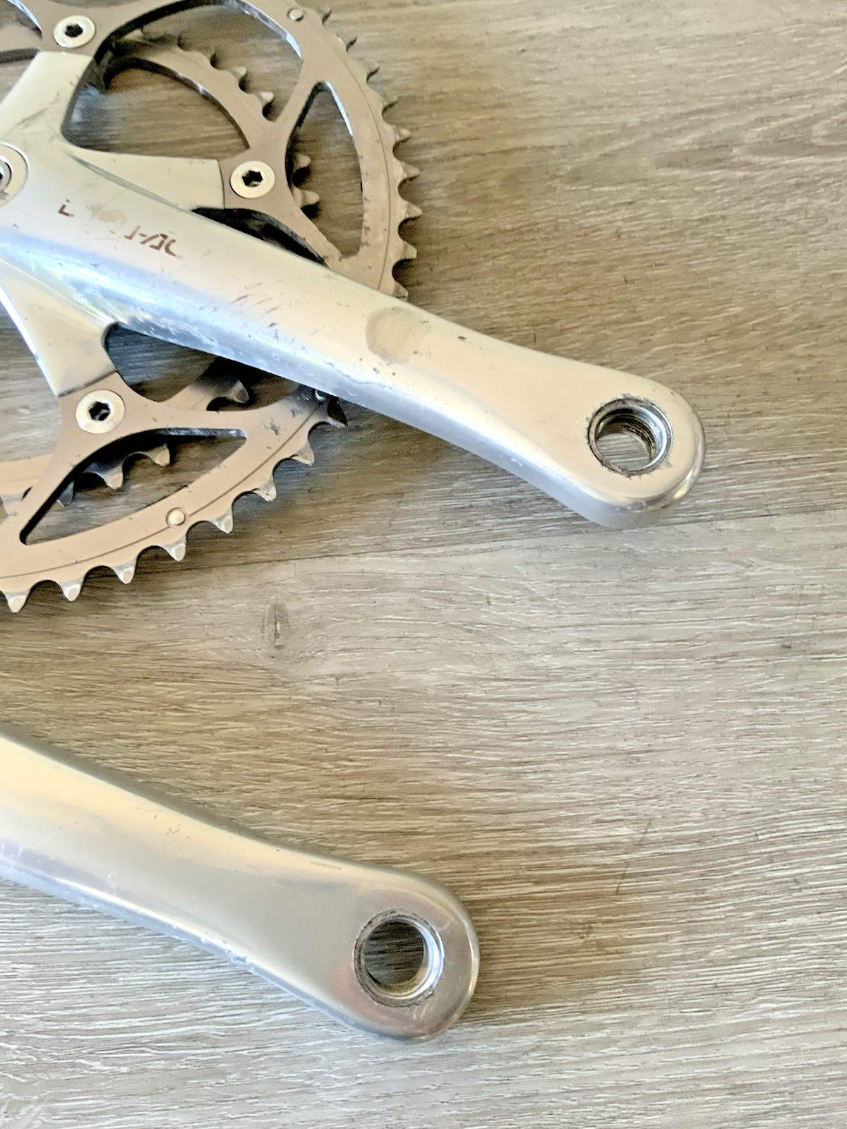SHIMANO DURA ACE CRANKSET 7700 DOUBLE 172.5 MM ARMS 53-39 TOOTH OCTALINK