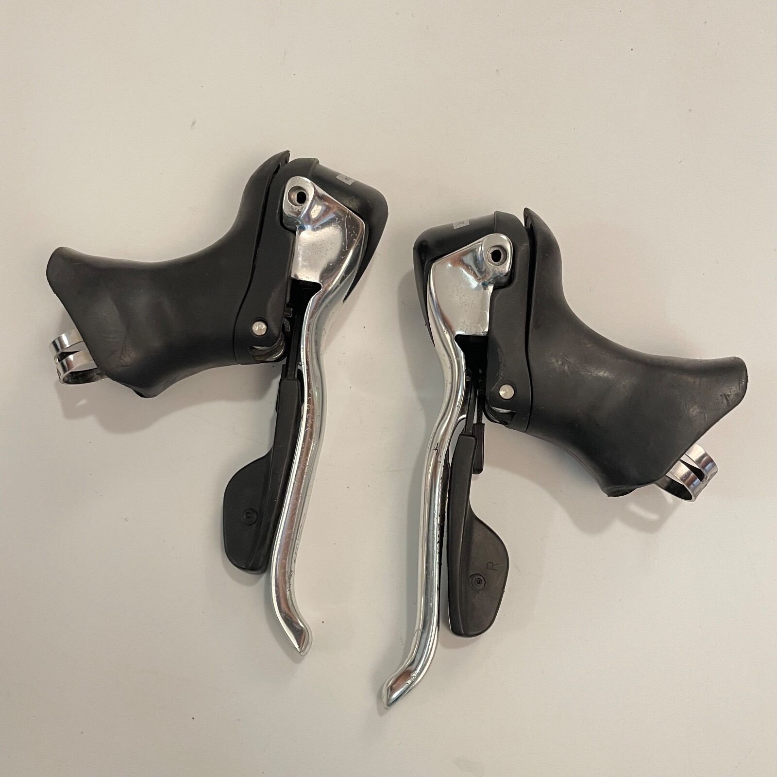 MicroShift R9 Dual Control Shift/Brake Levers Set – 3 x 9 Speed Shimano