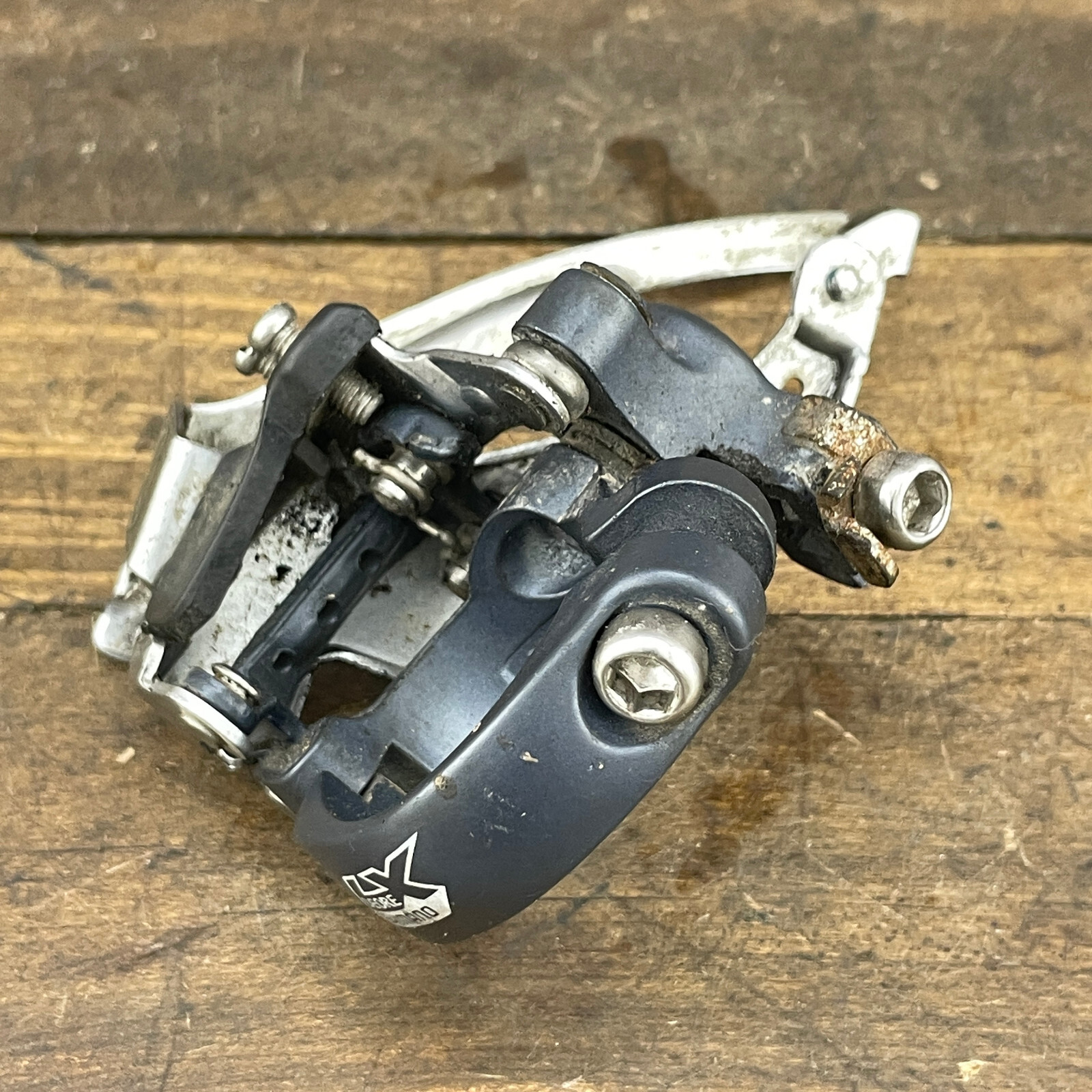 Vintage Shimano Deore LX FD-M570 Front Derailleur 31.8 mm Top Pull Mega 9 C6
