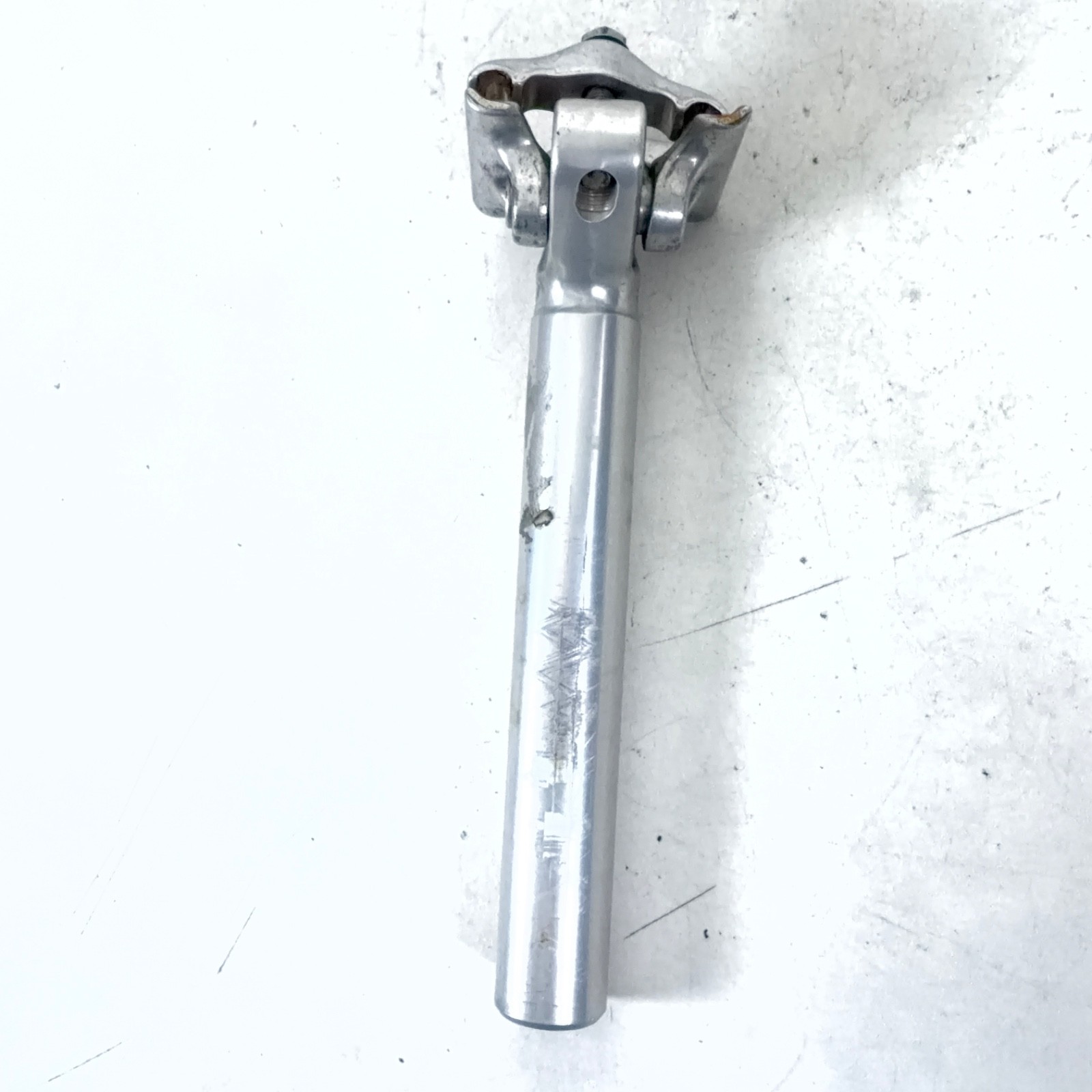 Sakae Japan Vintage SR Royal Adjustable Alloy Seatpost ø26.8/200mm, 20mm Setback