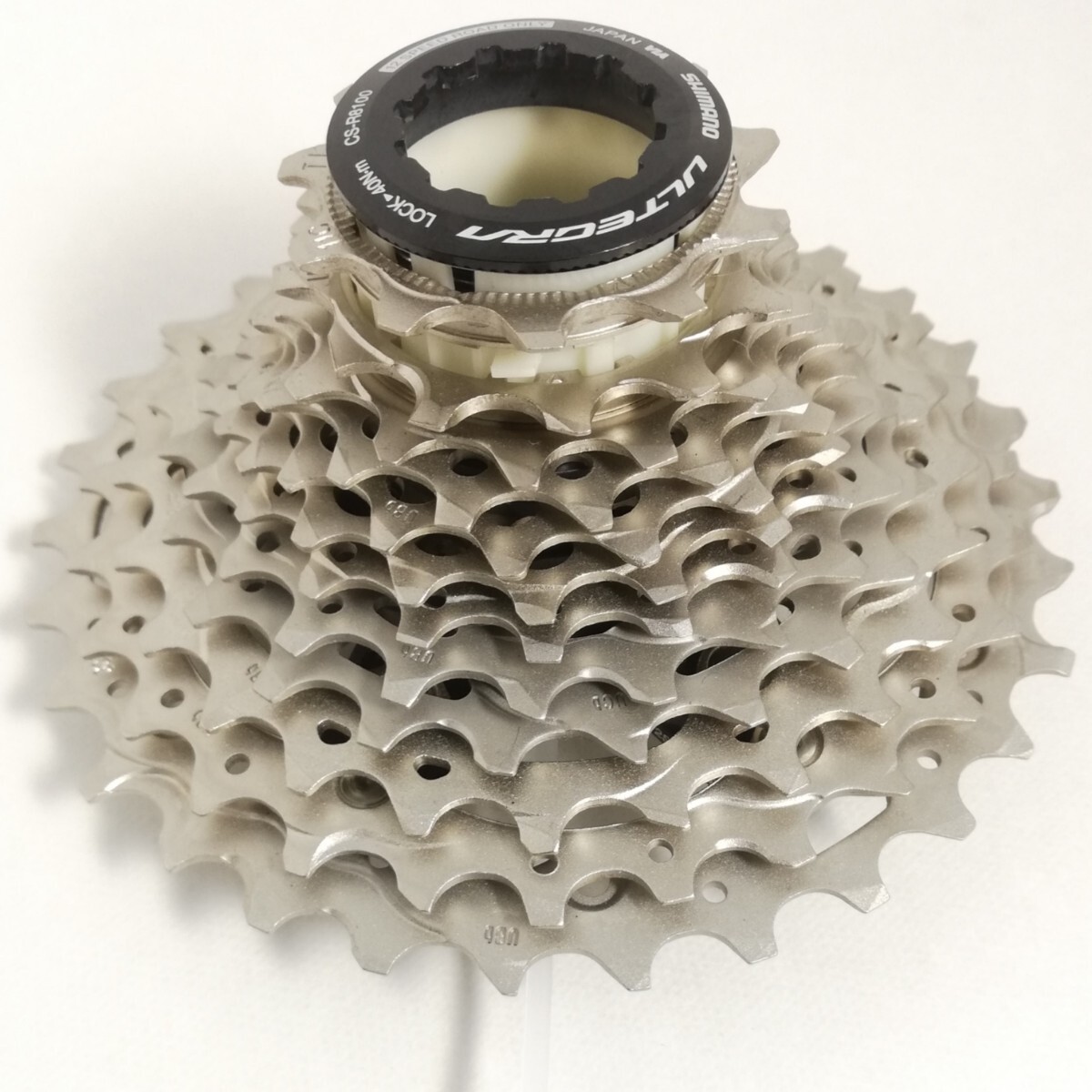 SHIMANO ULTEGRA CS-R8100 12-Speed Road Cassette Sprocket 11-30T New Pull-Off