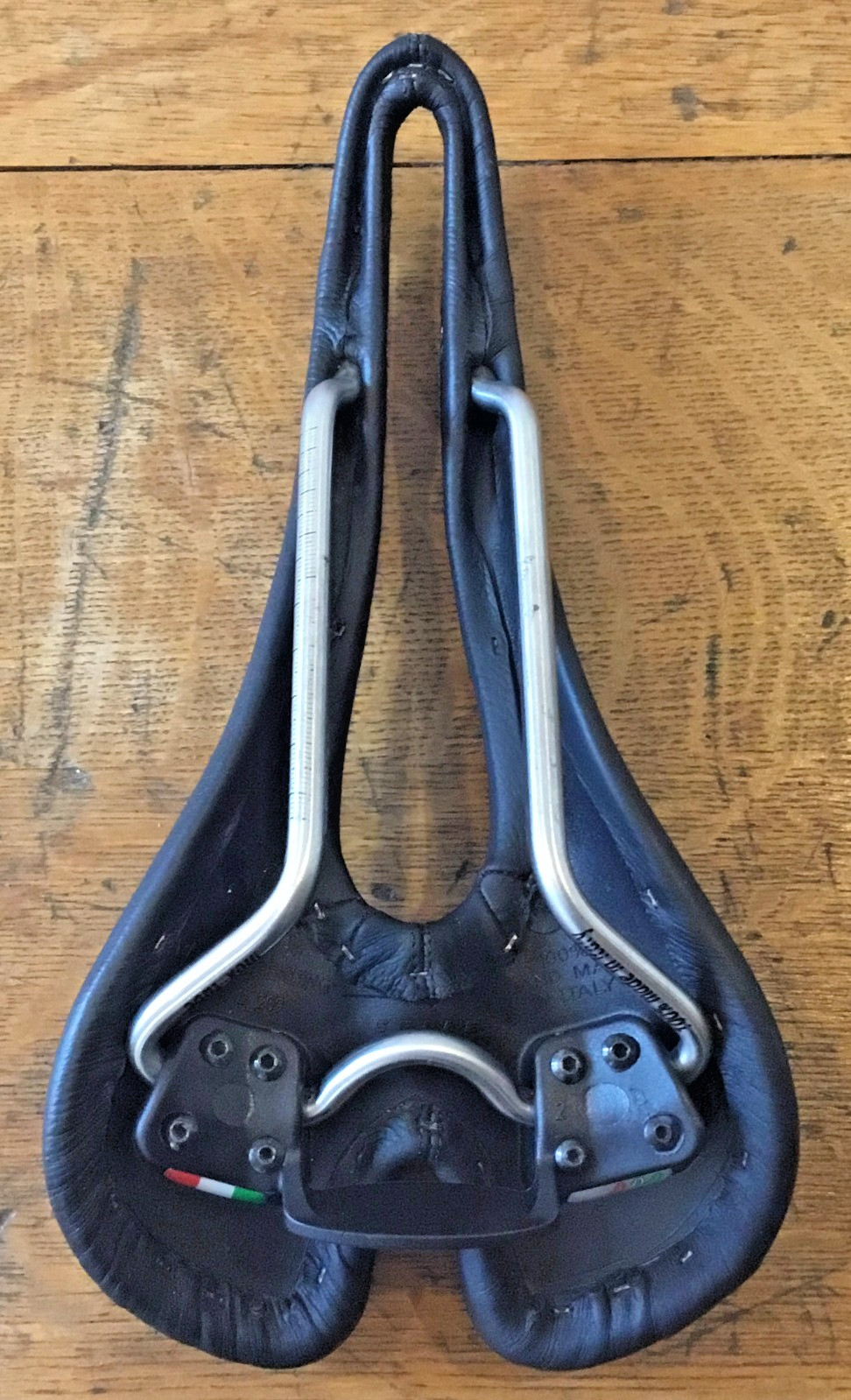 NEW Selle SMP Lite 209 Road Bike Saddle Black Relief Channel 273mmx139mm Italy