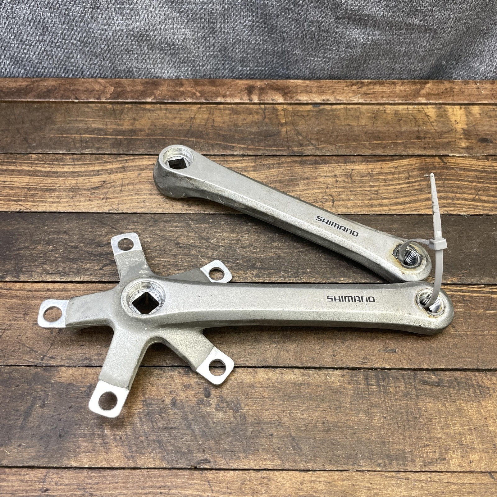 Vintage Shimano FC-B124 Crank Set 175 Mm 110 BCD Triple Japan Touring MTB