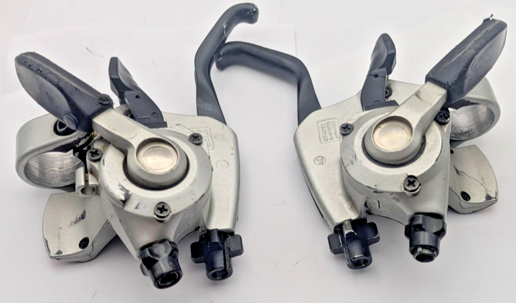 SHIMANO DEORE XT TRIGGER SHIFTERS ST-M750 3 x 9 SPEED MOUNTAIN FLATBAR
