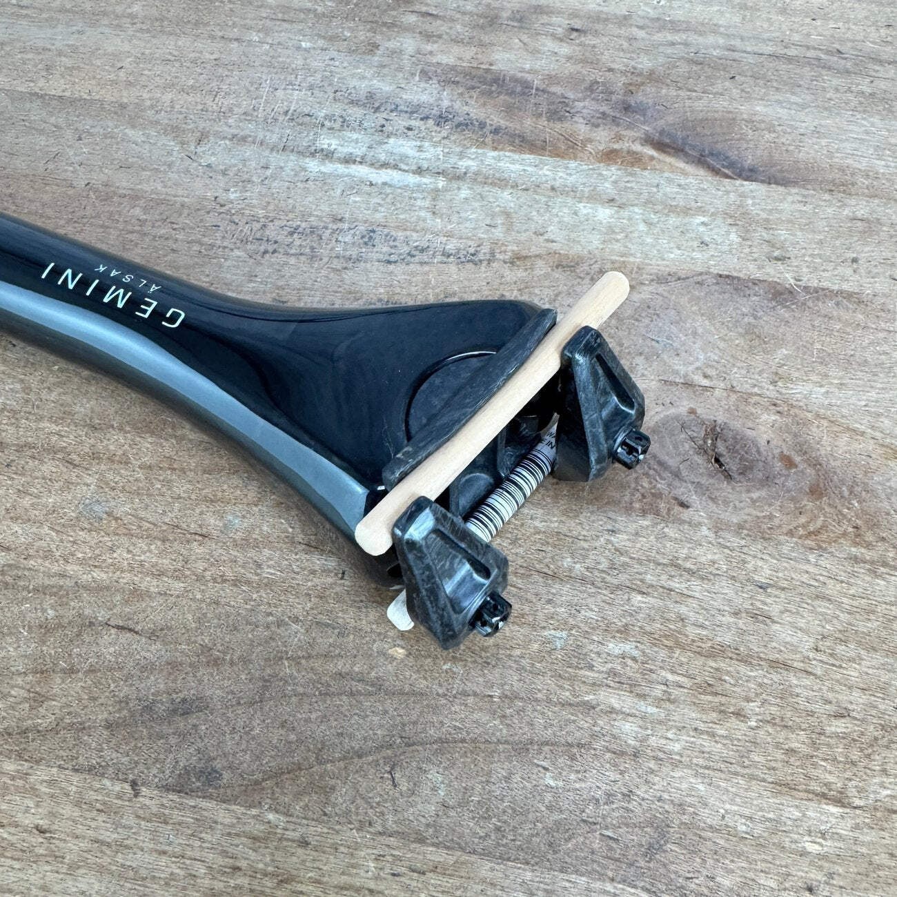 Light Use! Gemini Alsak SL UD Gloss Carbon 27.2mm x 350mm Zero Setback Seatpost