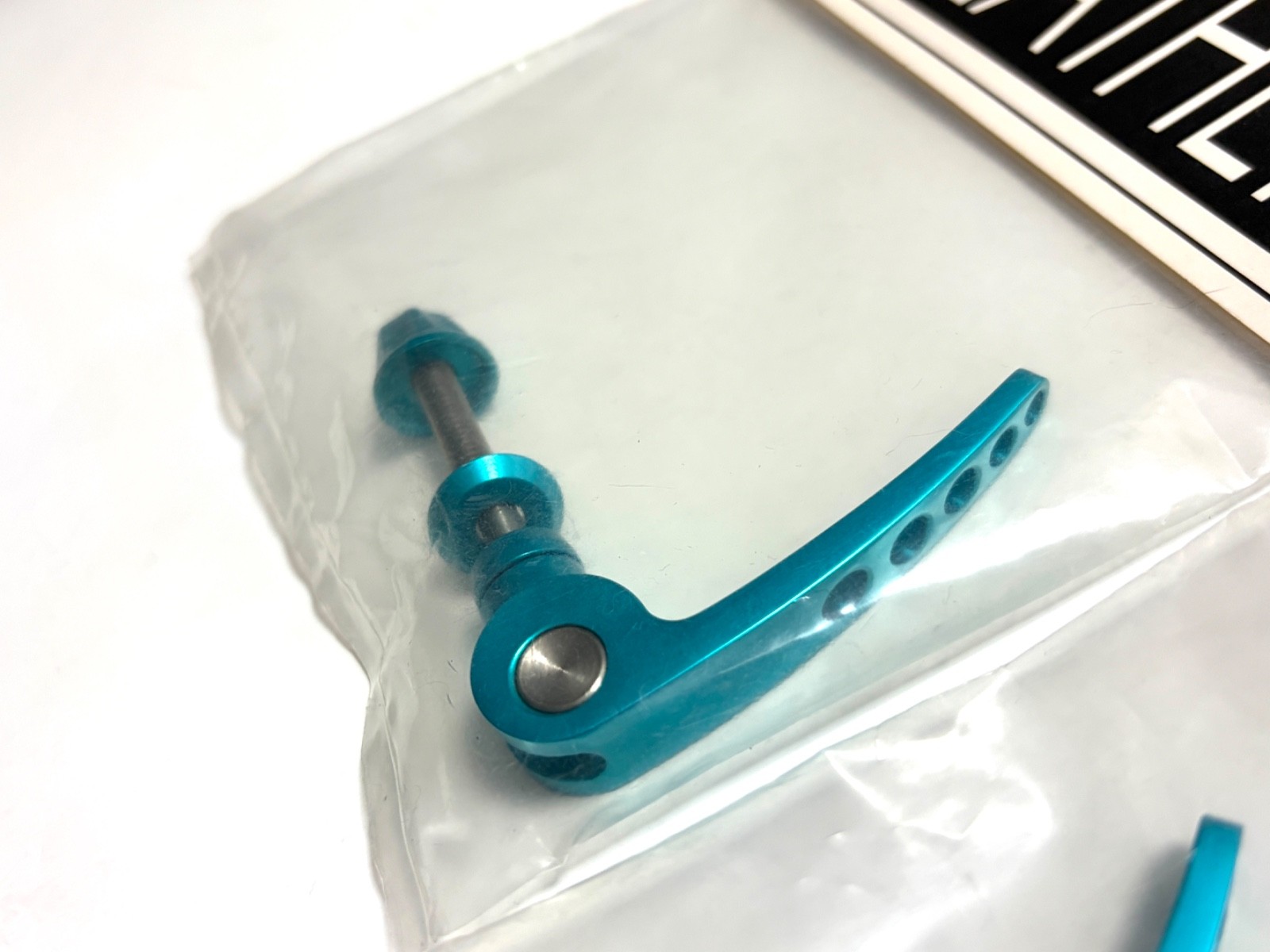 NOS FAT FEATHER Ti Rod QR Skewers Set Turquoise USA MTB 100/135mm