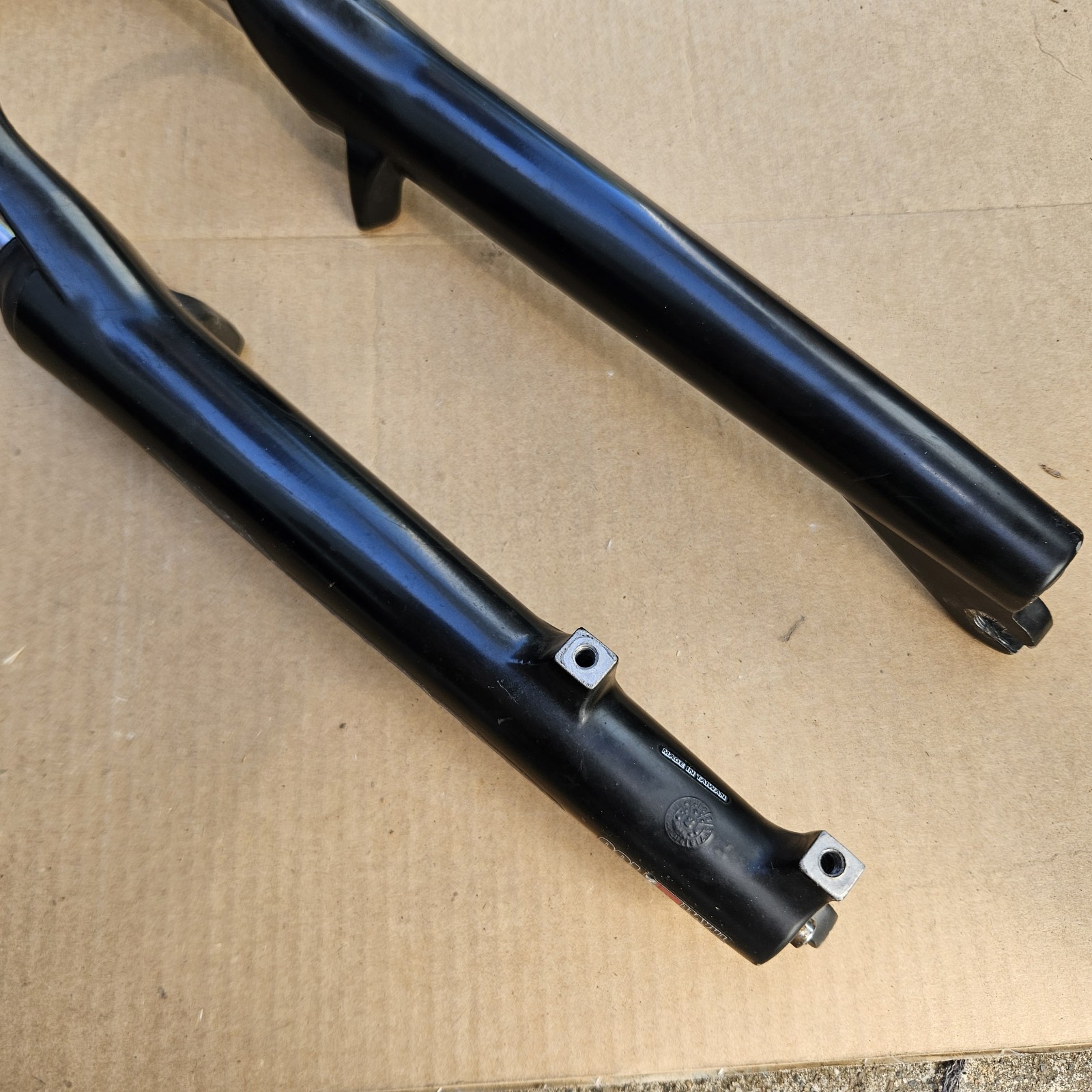 26″ Manitou Six 100mm Mountain Bike Front Fork 1-1/8″ Steerer Disc V Brake