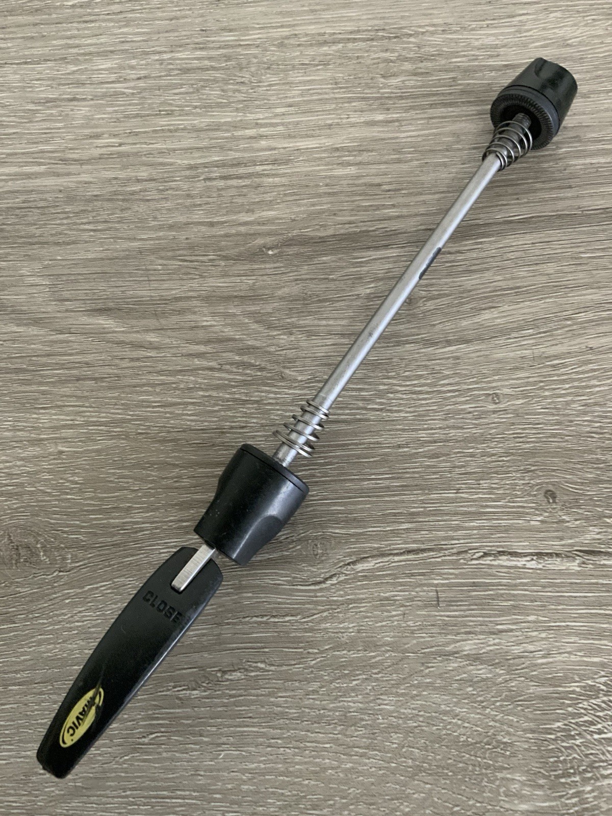 MAVIC KSYRIUM QUICK RELEASE SKEWER 100 MM SPACING FRONT ONLY 54 GRAMS