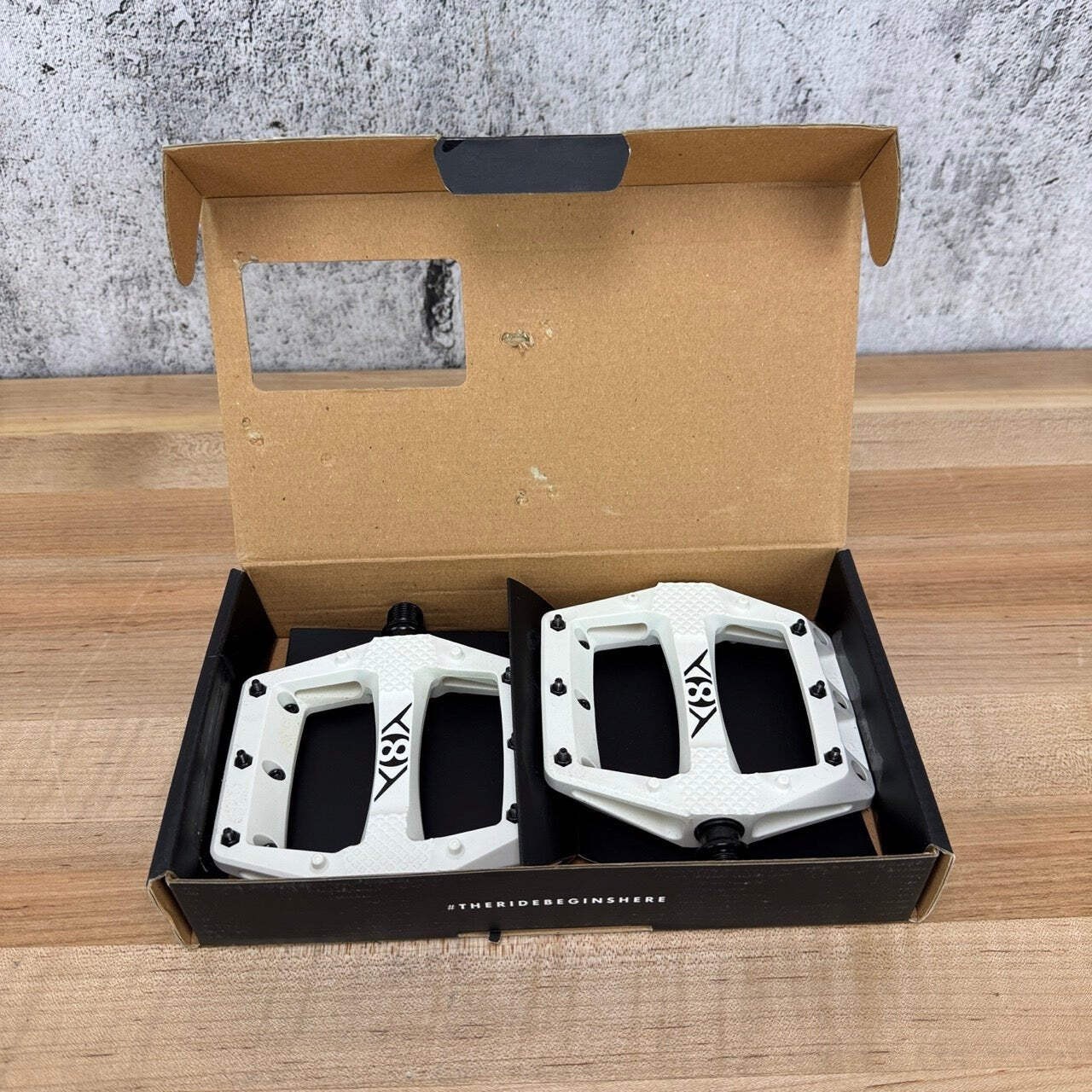 New! Origin8 Strapd White Composite Platform/Flat MTB Bike Pedals 364g MSRP $60