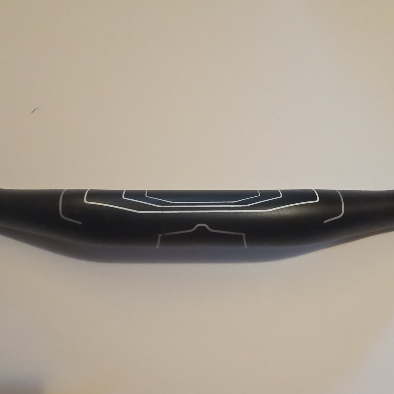 Giant Connect Bicycle Handlebars 31.8mm Clamp 690mm Width Black