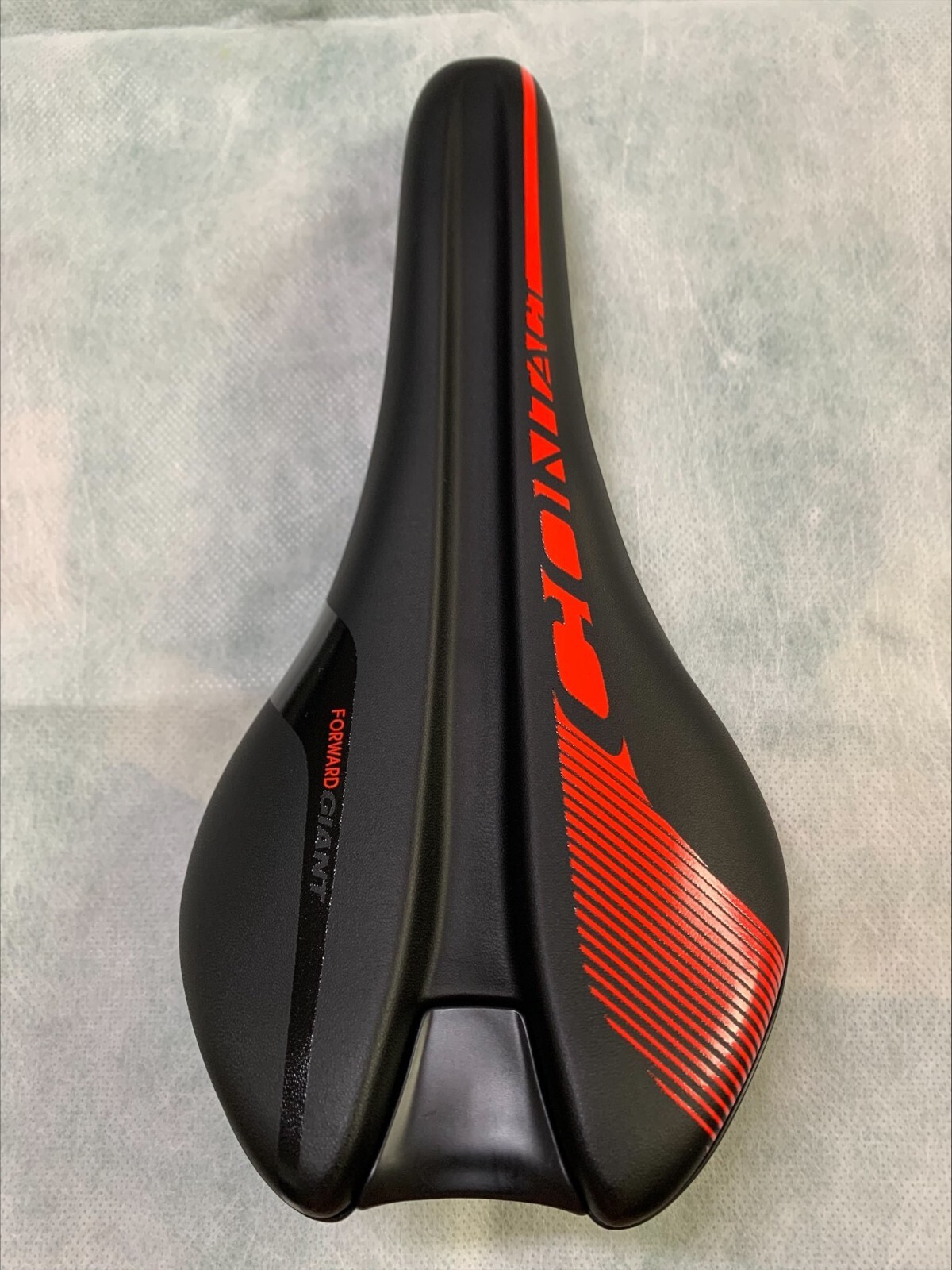 NEW Giant Contact Neutral Bike Saddle 279 x 130mm Black/Red