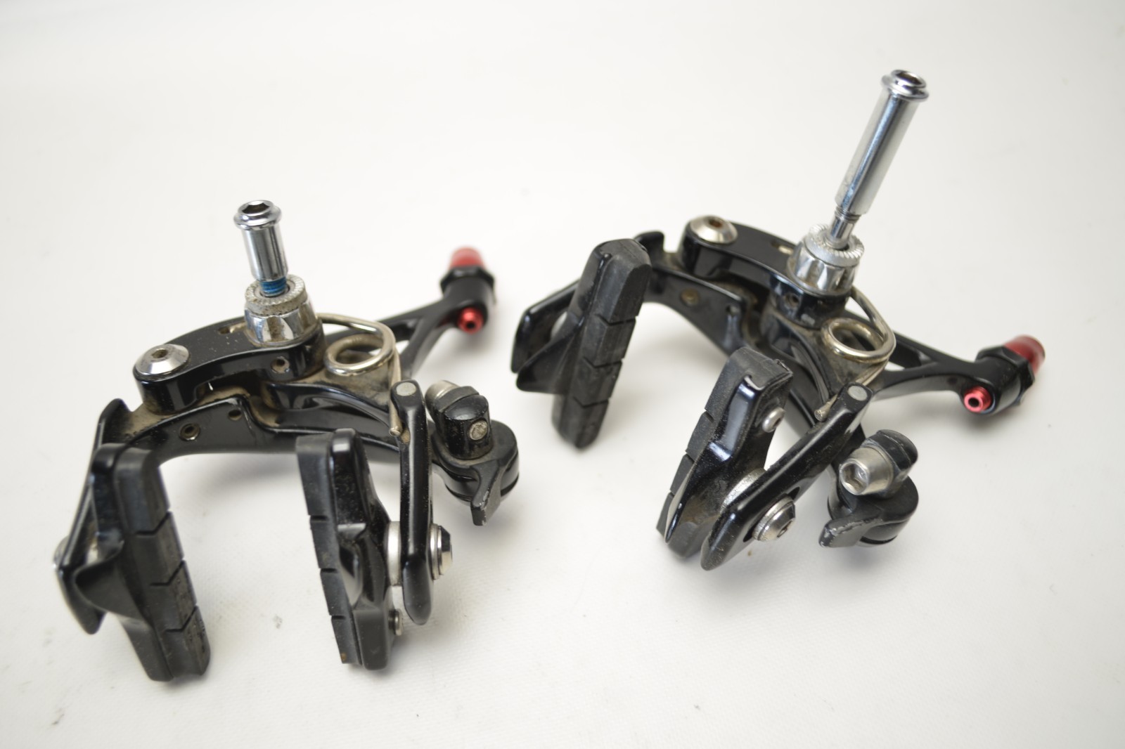 TEKTRO R580 BICYCLE RECESSED DUAL PIVOT SIDE PULL QR BRAKES SET 44 MM CENTER