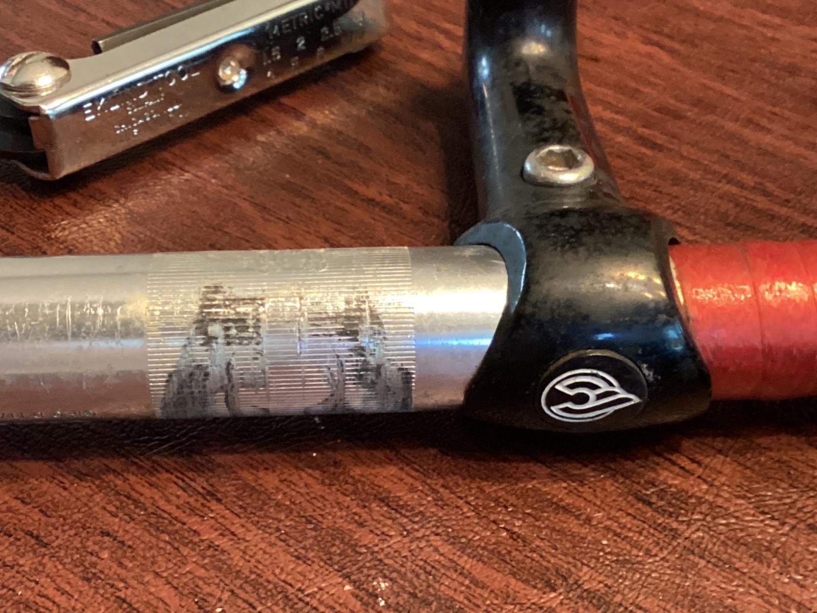 Cinelli 1R Quill Stem – 95mm 22.2mm quill PLUS 64-38 Giro bars Plus 600 Levers