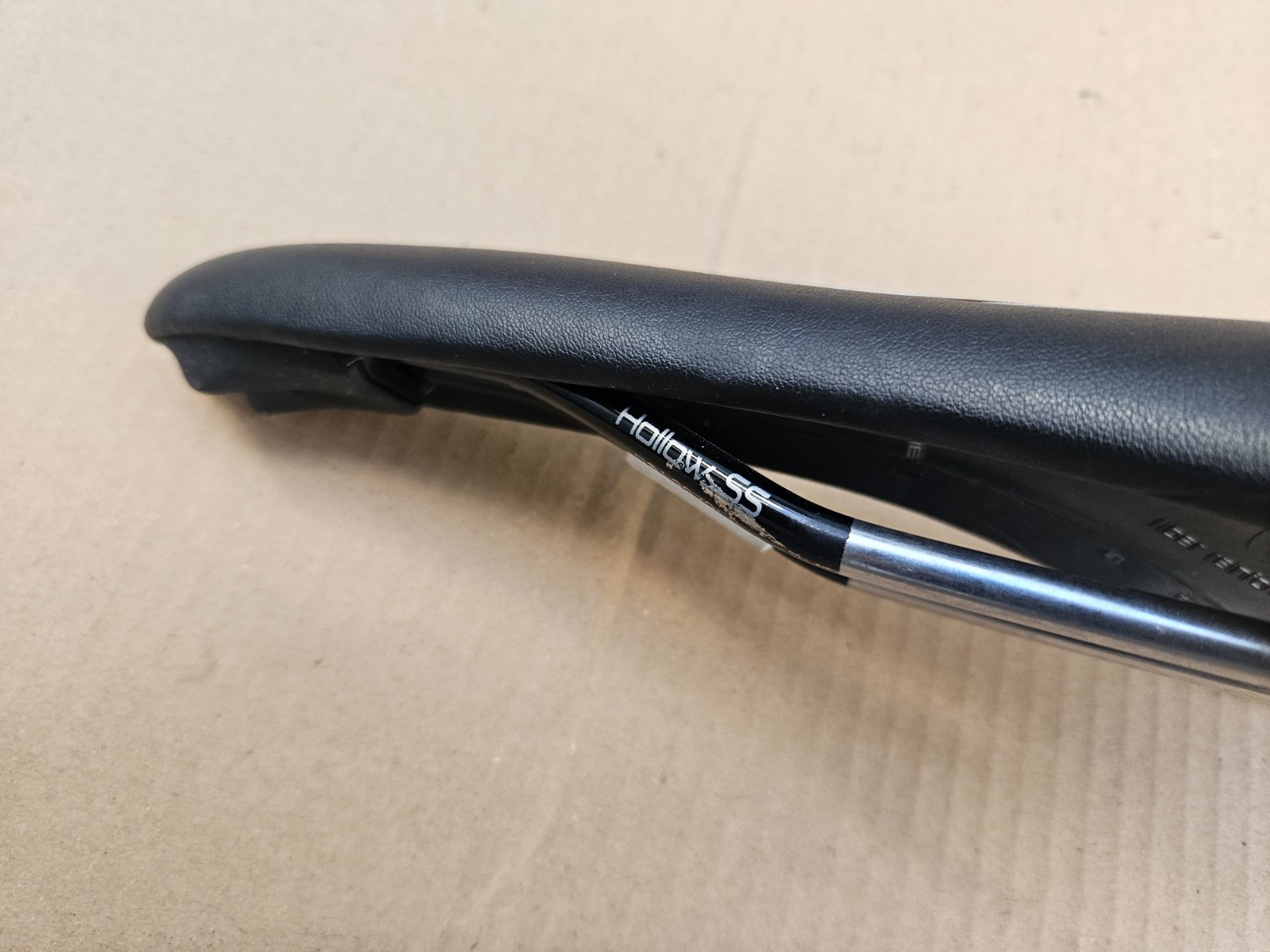 Bontrager Race Lite RL Inform Road Bike Saddle Black Hollow SS Rails