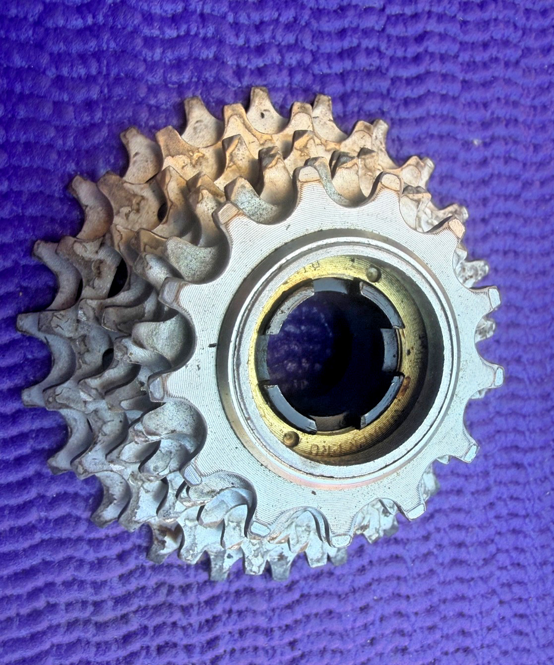 Suntour Winner Pro Freewheel 7 Speed Maeda 13-23T Silver 4 Prong Vintage 1980’s