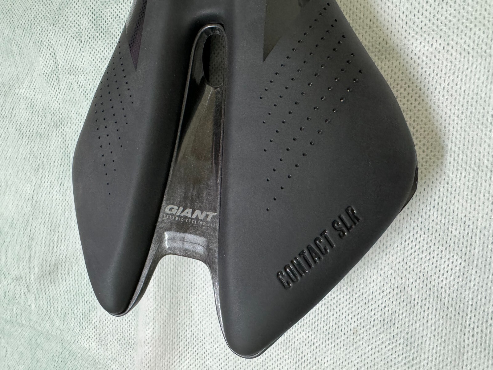 Giantt Contact SLR Neutral Bicycle Bike Saddle Black/Black Carbon Rails