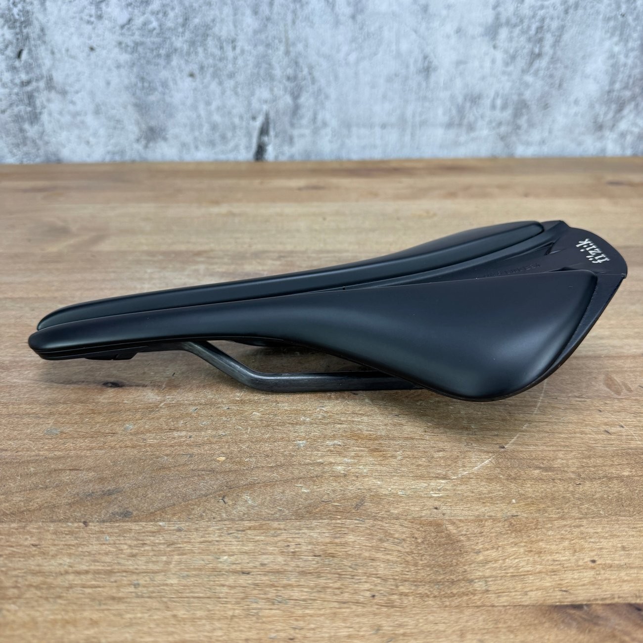 Low Mile! Fizik Antares R1 Versus Evo 139mm 7x9mm Carbon Rails Bike Saddle 172g