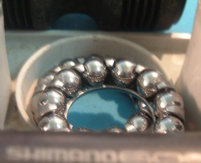 Shimano 600 Ultegra 68x 113MM BB-6400 Road Bottom Bracket-English- Near-Mint-