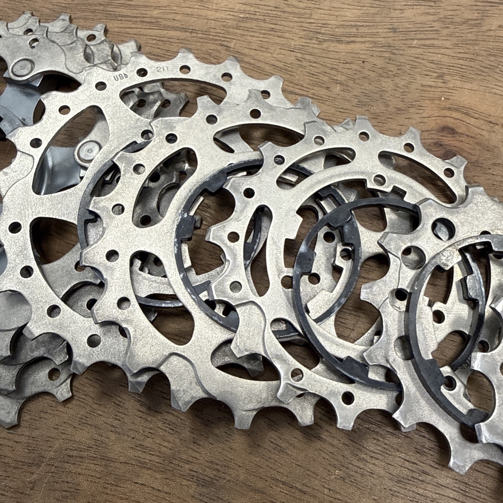 Shimano Ultegra CS-6700 10 Speed 12-30t Cassette w/ Chain