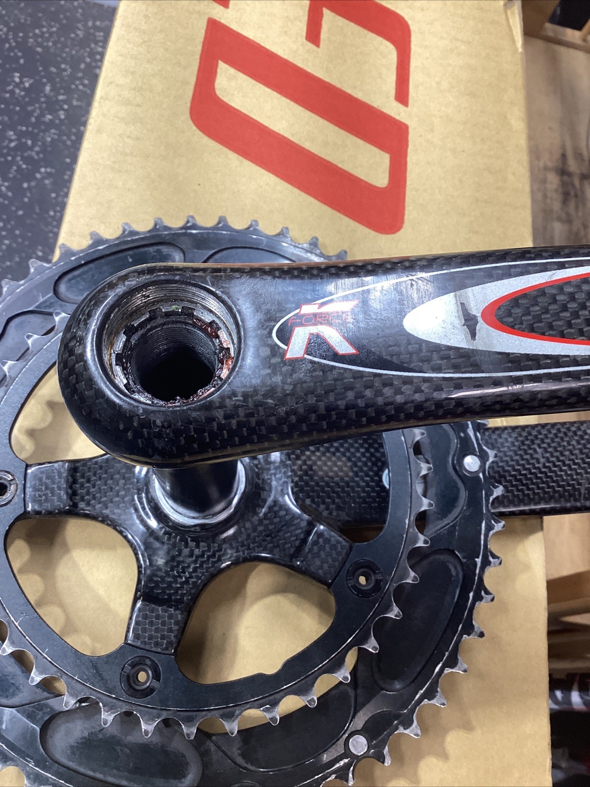FSA K-FORCE CARBON CRANKSET DOUBLE 53-39 TOOTH 10 OR 9 SPEED 175 MM W/ BRACKET