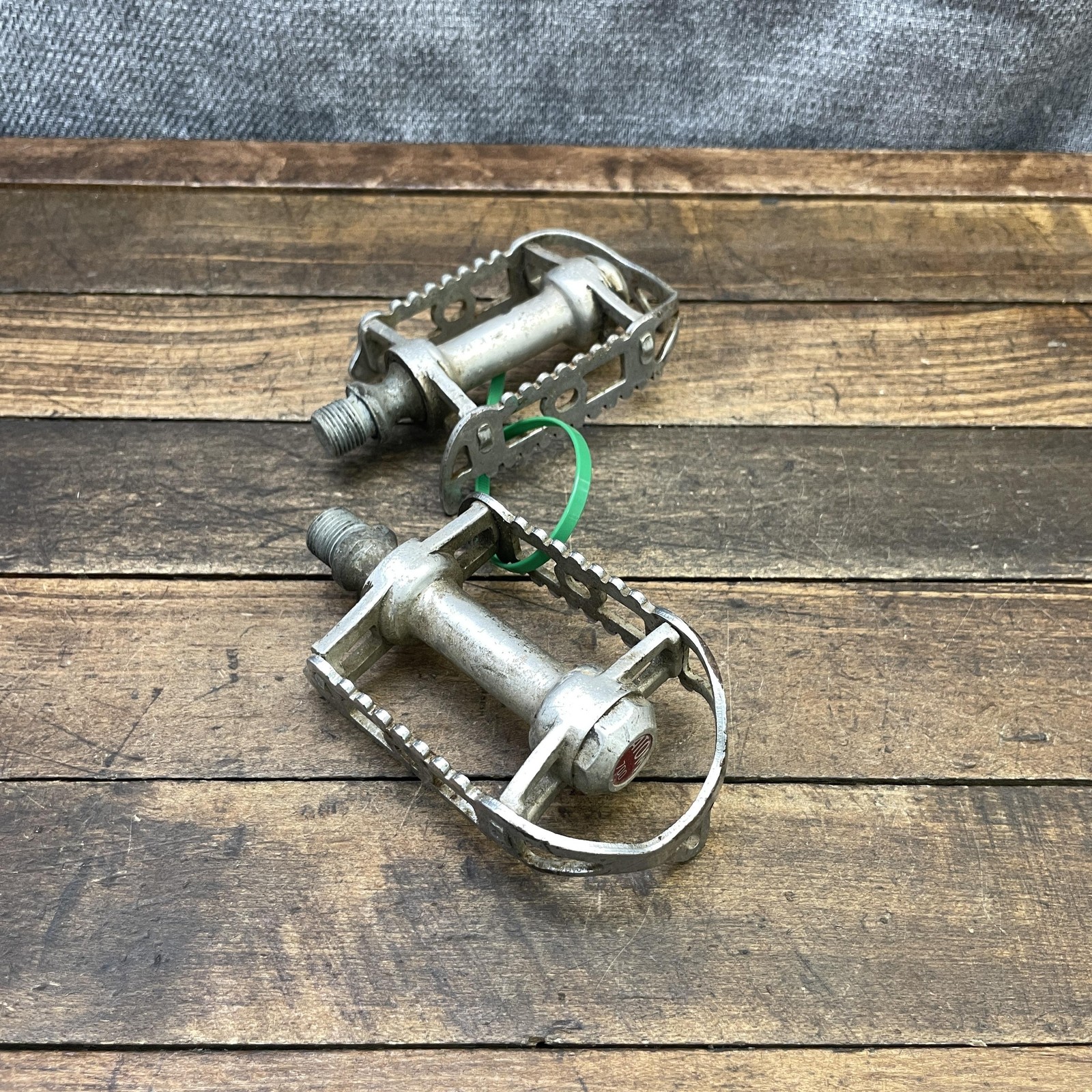 Vintage Atom 700 Platform Bike Pedals Silver Pair 365g Road Touring Alloy