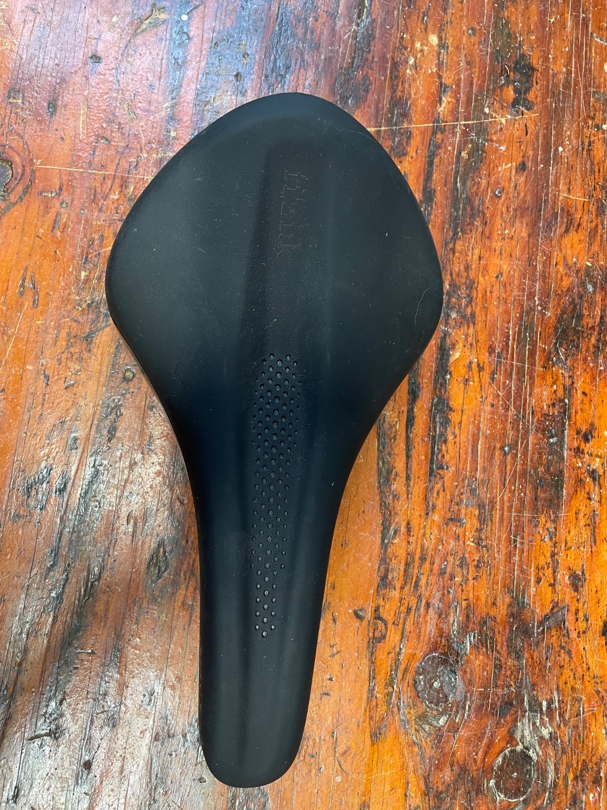 fizik Mens Tempo Road Bike Saddle