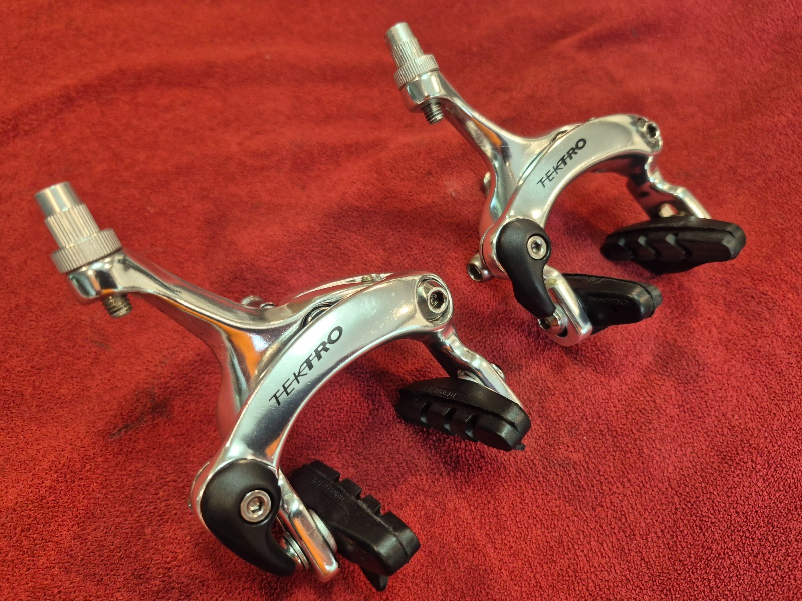 TEKTRO 420A Dual Pivot Road Brake Caliper Set for Recessed Mount
