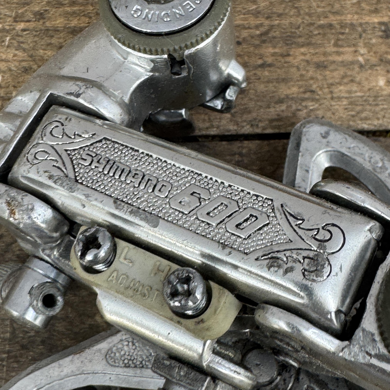 Vintage Shimano 600 Arabesque Rear Derailleur Short Cage Bolt-On Japan 195g