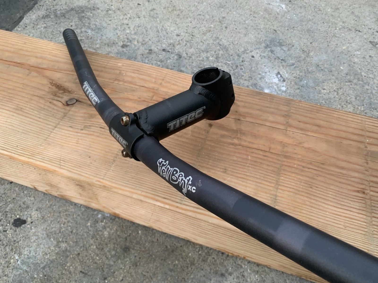 Vintage TITEC Hell Bent XC Riser MTB Aluminum Handlebar And Stem 640mm, Black
