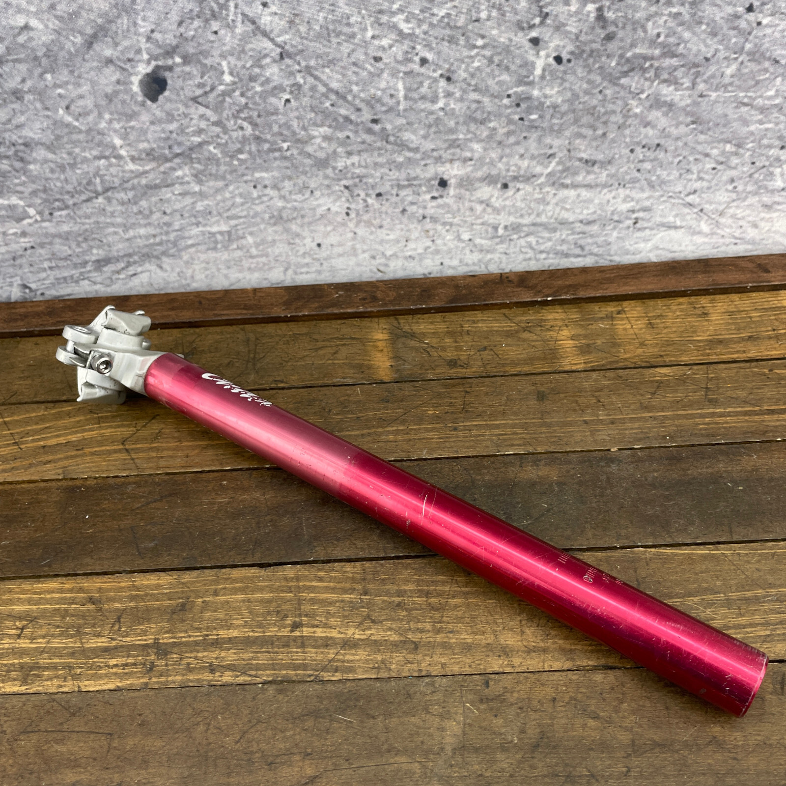 Vintage Cuda Seatpost 27.2 mm Red Barracuda 2 Bolt 350 mm Vintage 90s MTB Faded
