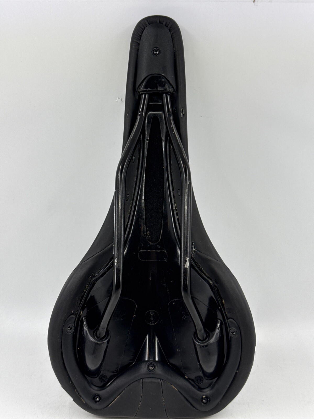 SDG FALCON 280mm x 140mm Steel Rail Black & White Saddle NEW BIKE TAKE-OFF