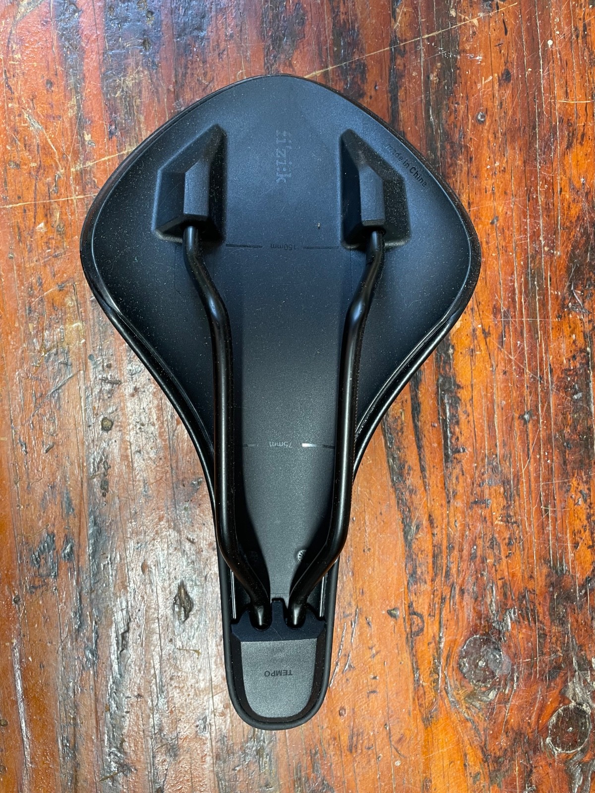 fizik Mens Tempo Road Bike Saddle