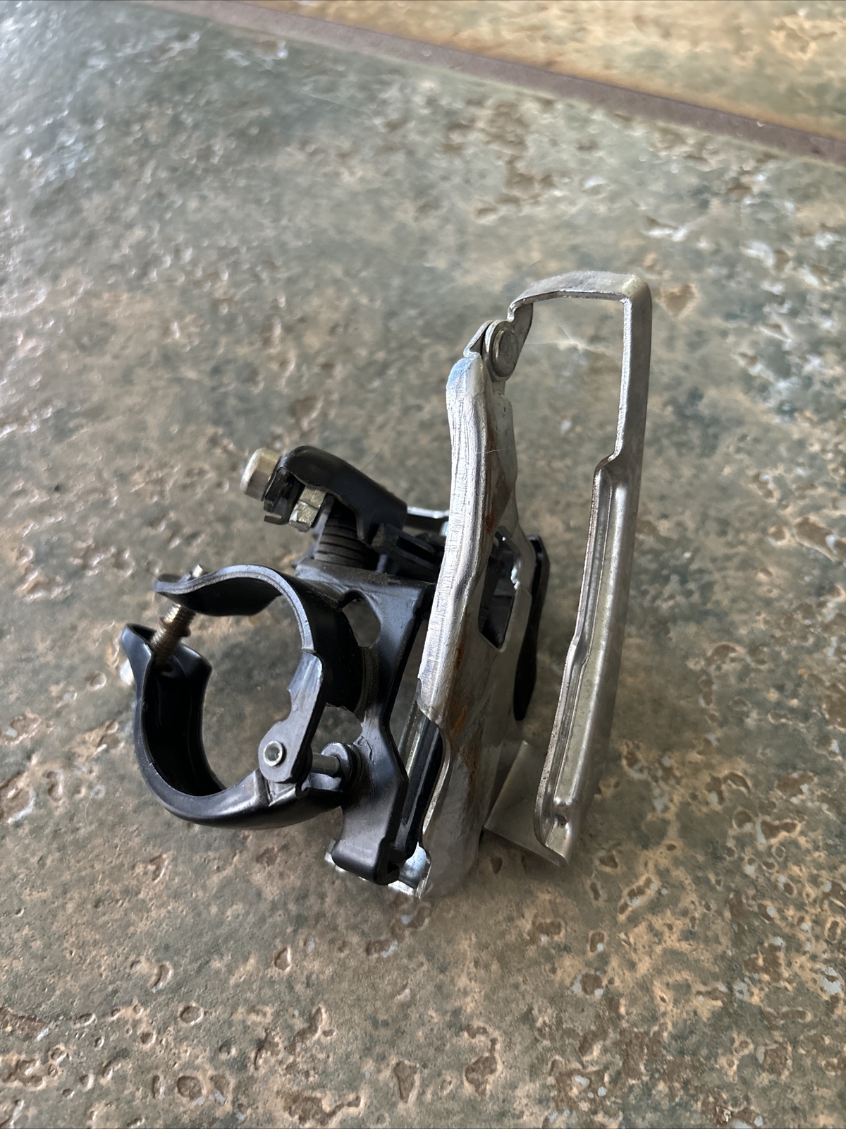 Shimano Altus Front Derailleur. FD-M310. Top Swing. Dual Pull. 34.9 Clamp.