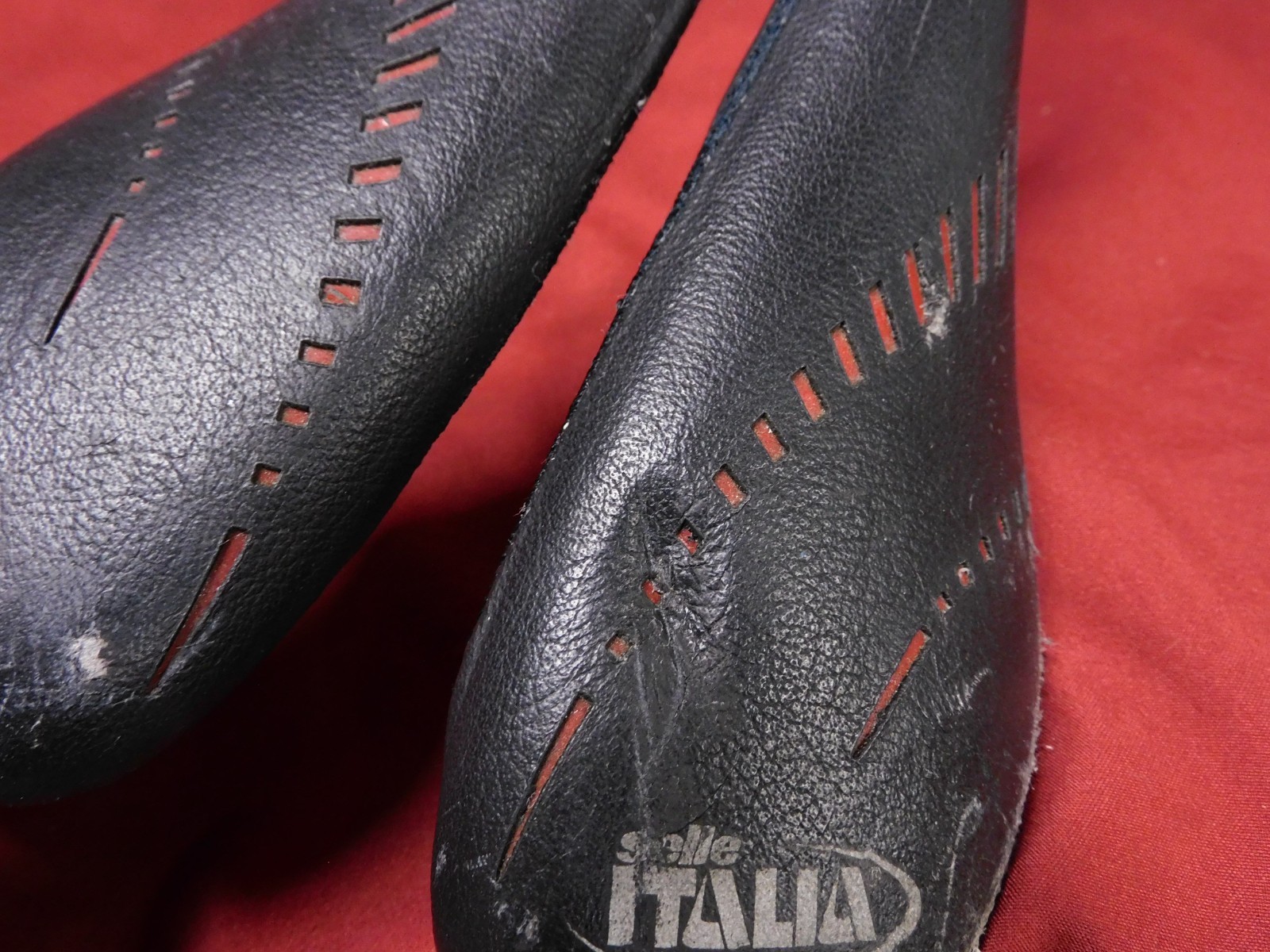 2003 Selle Italia Titanium Rails Flow Gel Saddle Made in Italy 185 grams