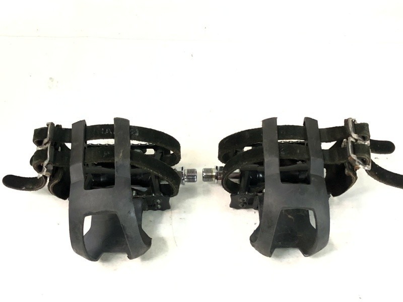 MKS Sylvan Touring Next Flat Pedals Toe Clips Double Straps Silver Touring Bike