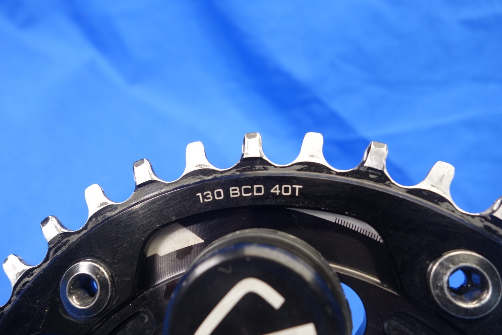 SRAM S900 Carbon Crankset, Wolf Tooth 40t, 172.5mm, Quarq Power Meter, GXP