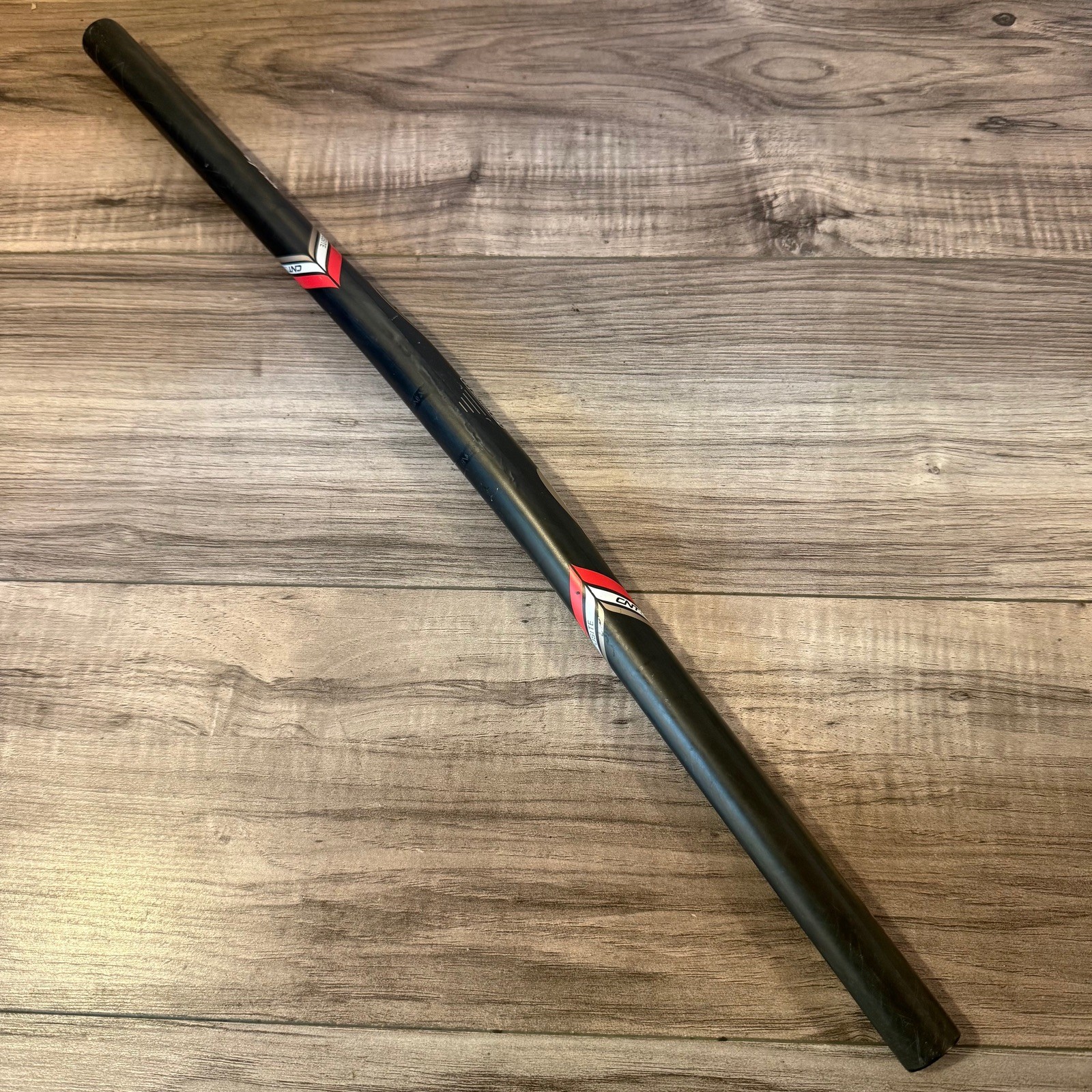 Easton EC90 560mm Taperwall 3 Degree 99g 25.4 Carbon Fiber Flat MTB Handlebar