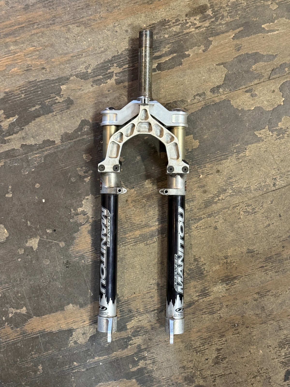 Vintage Answer Manitou Magnum 1in Threaded Fork 26in Suspension