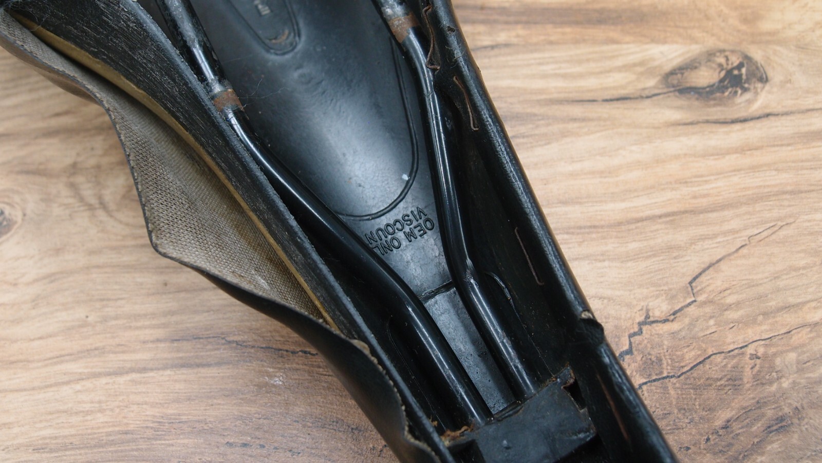 1991 MTB seat Avocet Racing saddle by Viscount