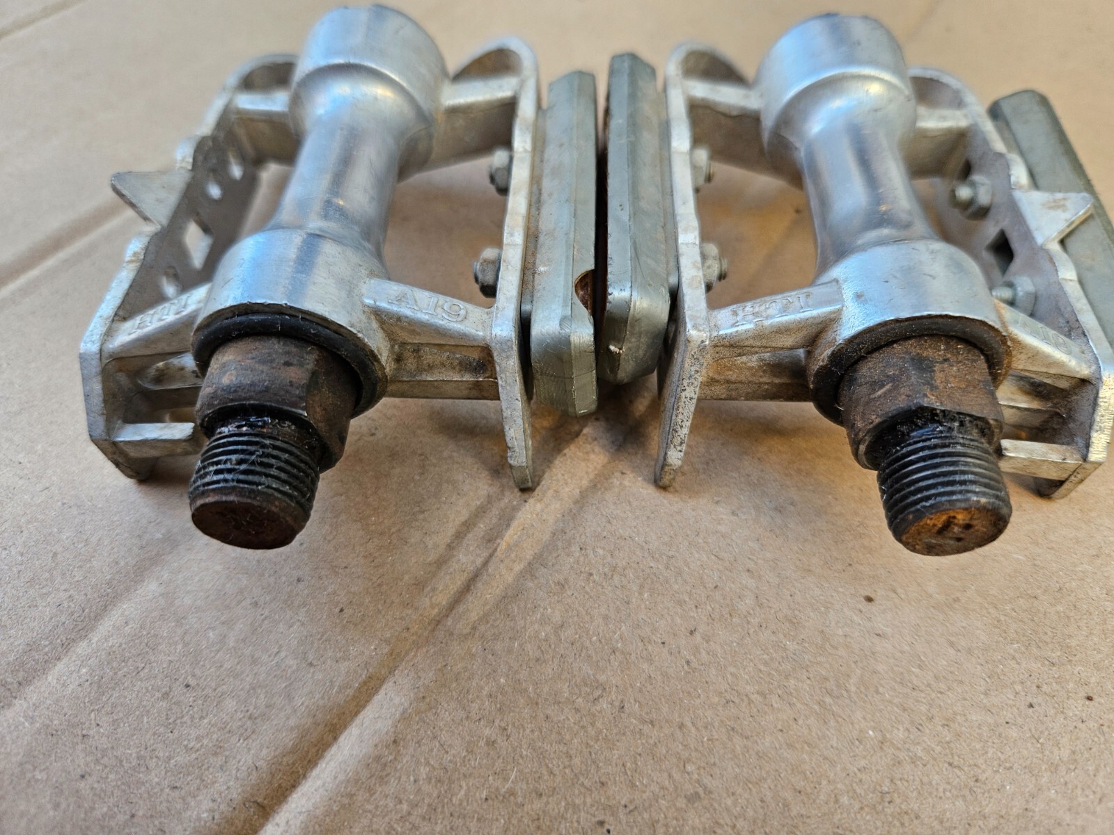 Vintage HTI A19 Road Bike Platform Pedals Bike 9/16″ Silver Aluminum