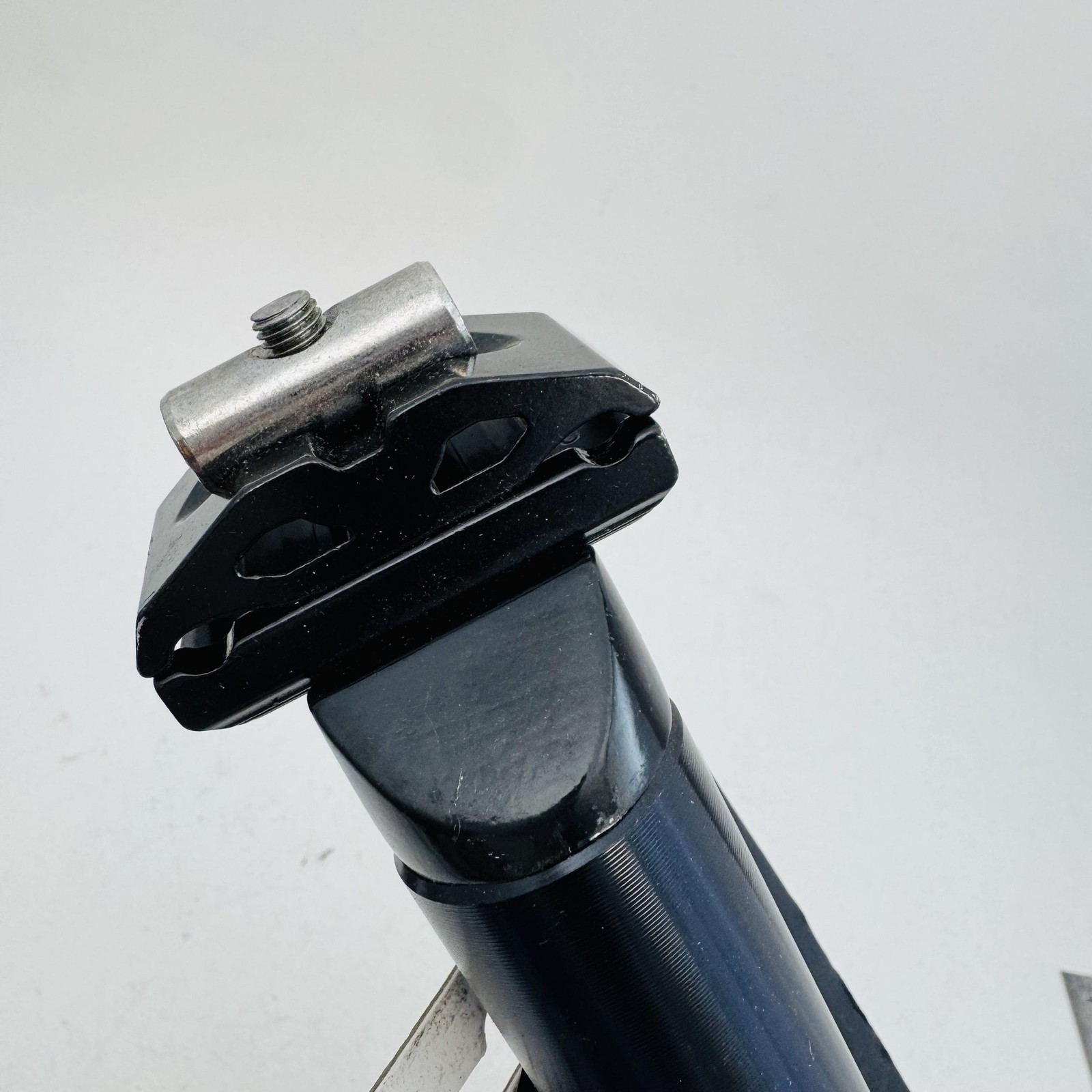 Sunlite 31.8mm Alloy Seatpost 350mm Black Classic Forged Clamp MTB Road Bike A96